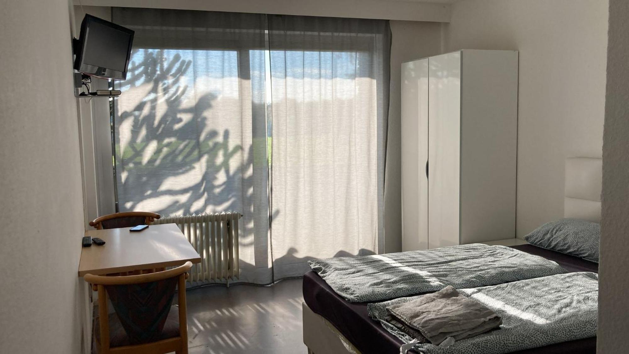 Pension Highway 3 Bielefeld Exterior foto